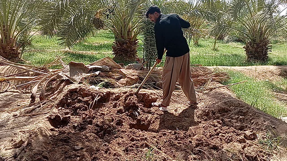پر و مسلوب‌المنفعه شدن سه حلقه چاه غیرمجاز در روستای ده‌سلطان شهرستان فهرج